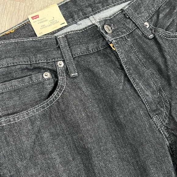 NWT Levi’s 33W 32L 514 Straight Fit Dark Wash Raw Denim Premium Jeans - Picture 4 of 7